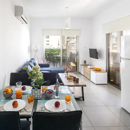 Airbnsea Centre Side Sea View