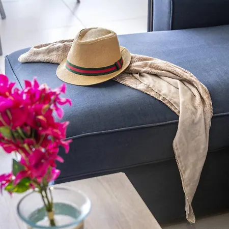 Airbnsea Centre Side Sea View דירה