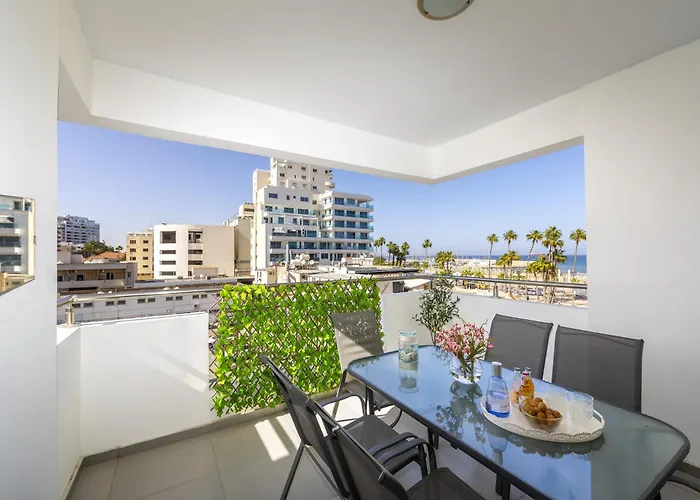Apartment Airbnsea Centre Side Sea View Larnaca