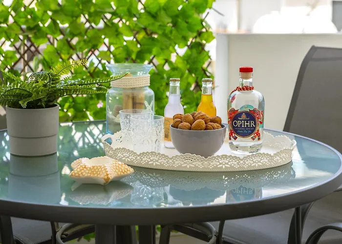 Airbnsea Centre Side Sea View 公寓 *