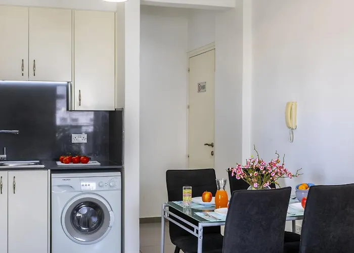 Airbnsea Centre Side Sea View 公寓 *