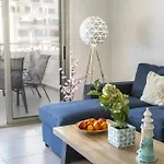 Airbnsea Centre Side Sea View 아파트 *