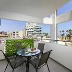 Airbnsea Centre Side Sea View شقة *