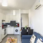 Airbnsea Centre Side Sea View شقة لارنكا