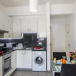 Airbnsea Centre Side Sea View شقة لارنكا