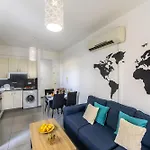 شقة Airbnsea Centre Side Sea View