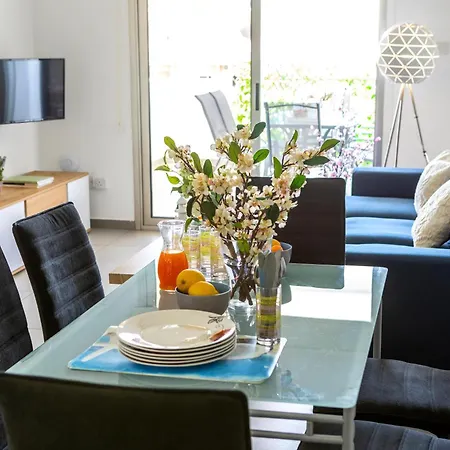 Apartment Airbnsea Centre Side Sea View Larnaca
