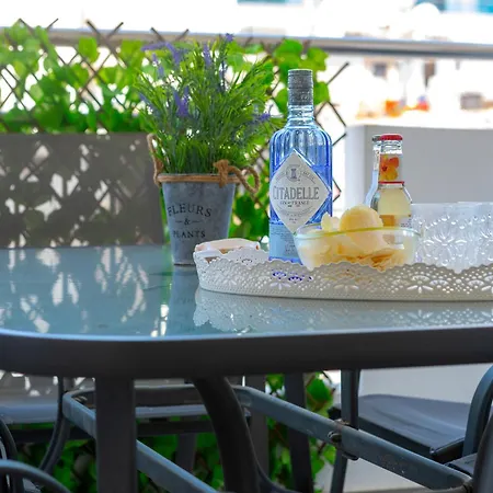 Airbnsea Centre Apts