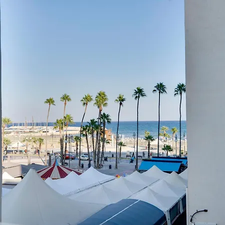 Airbnsea Centre Side Sea View Larnaca