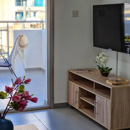 Airbnsea Centre Side Sea View