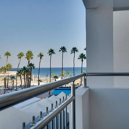 Апартаменты Airbnsea Centre Side Sea View