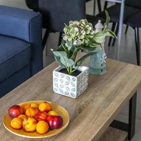 Airbnsea Centre Side Sea View Lejlighed Larnaca