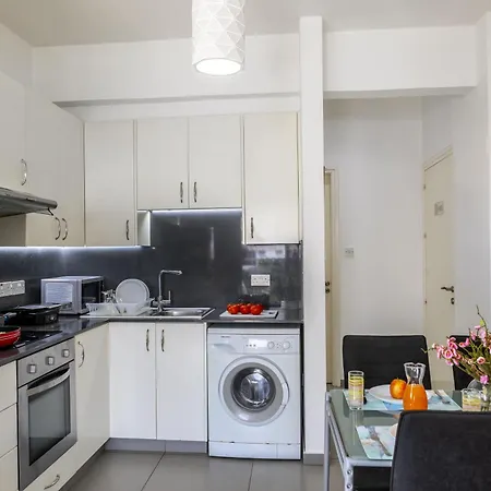 Airbnsea Centre Side Sea View Lejlighed Larnaca