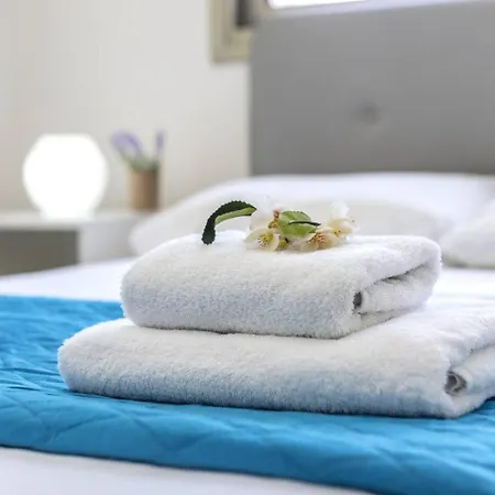 Airbnsea Centre Side Sea View Апартаменты Ларнака