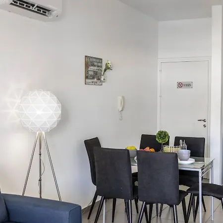Airbnsea Centre Side Sea View Lejlighed