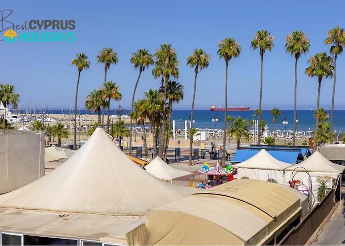 Airbnsea Centre Side Sea View Apartament Larnaca