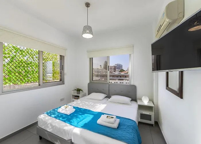 Airbnsea Centre Side Sea View *