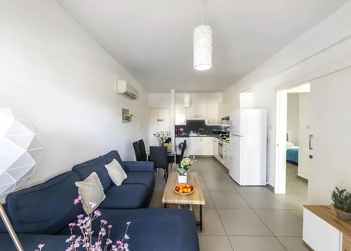 Airbnsea Centre Side Sea View