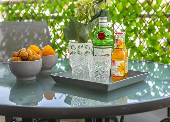 Apartament Airbnsea Centre Side Sea View Larnaca