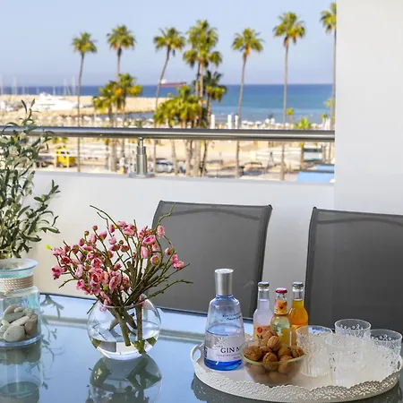 Apartmán Airbnsea Centre Side Sea View