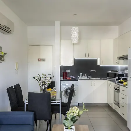 Apartmán Airbnsea Centre Side Sea View